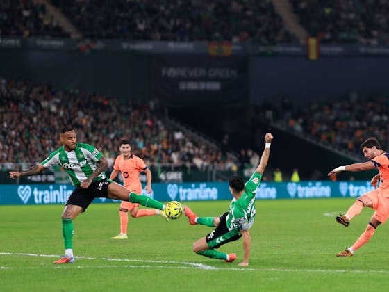 Barcelona fans compelled to apologize to a player during 1 1765050435 transform