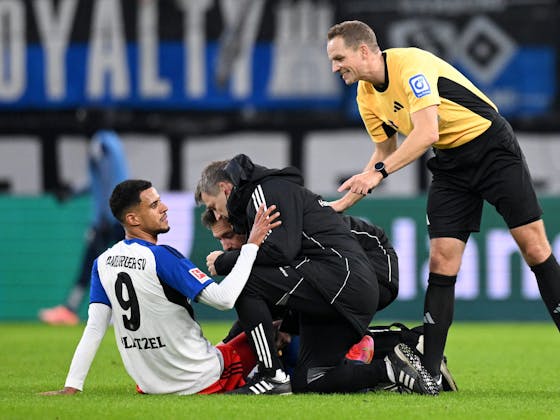 Hamburg Forward Robert Glatzel Out for Remainder of 2025 Due